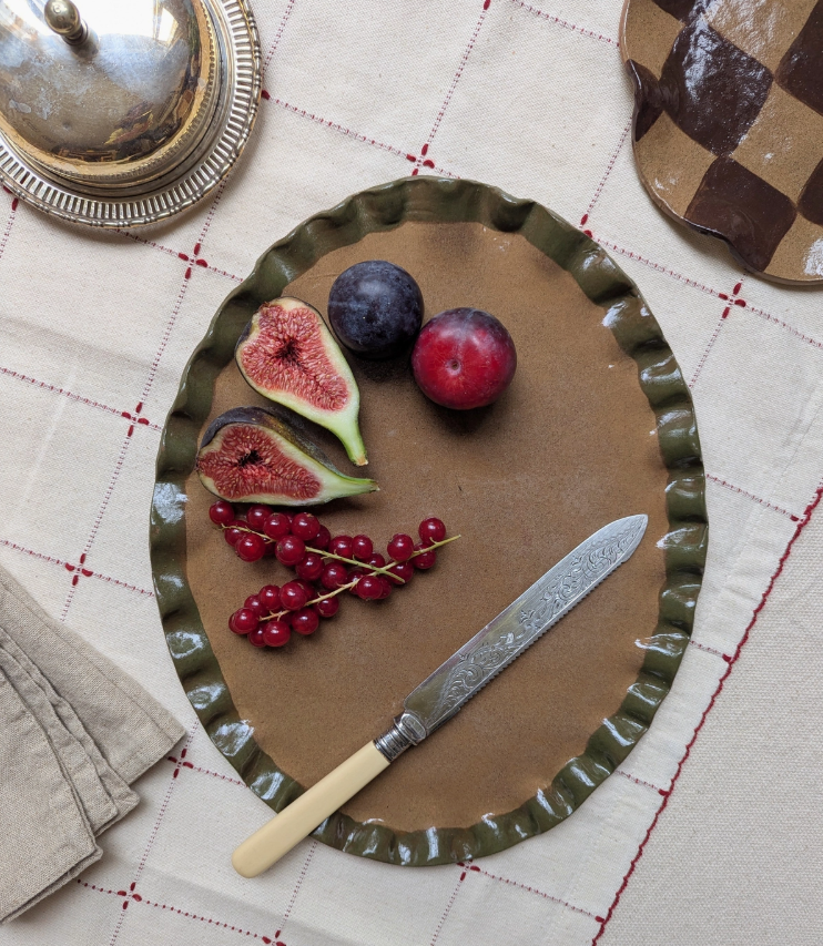 Smokey Olive Edged Frill Platter
