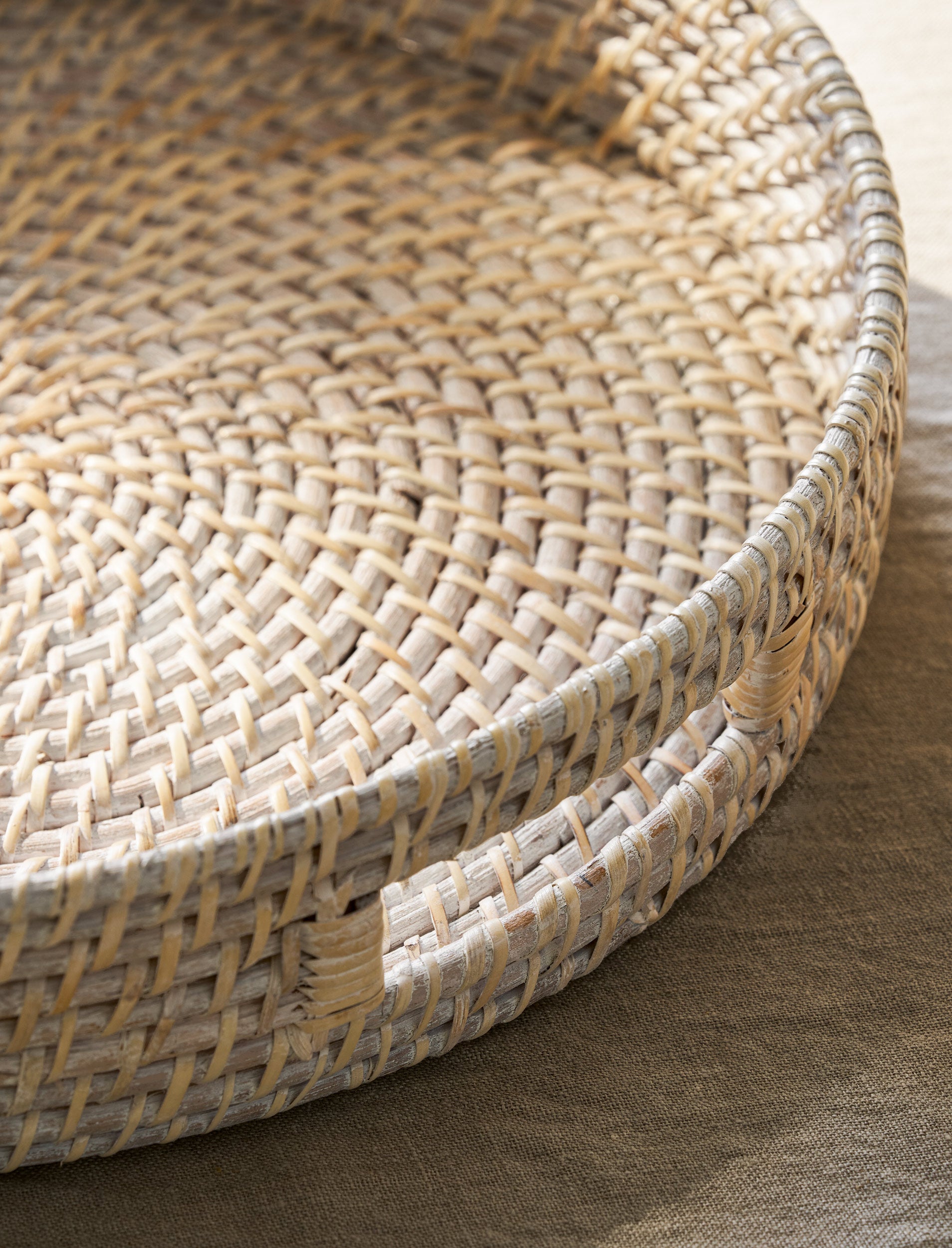Wittering White Rattan Round Tray